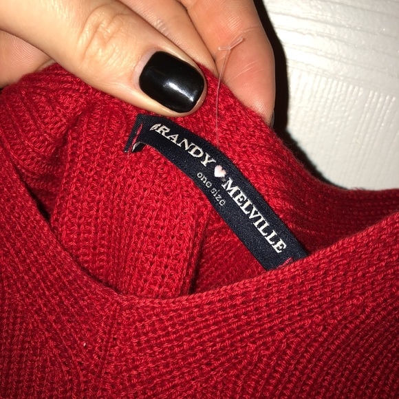 Cropped brandy Melville top - Picture 2 of 2